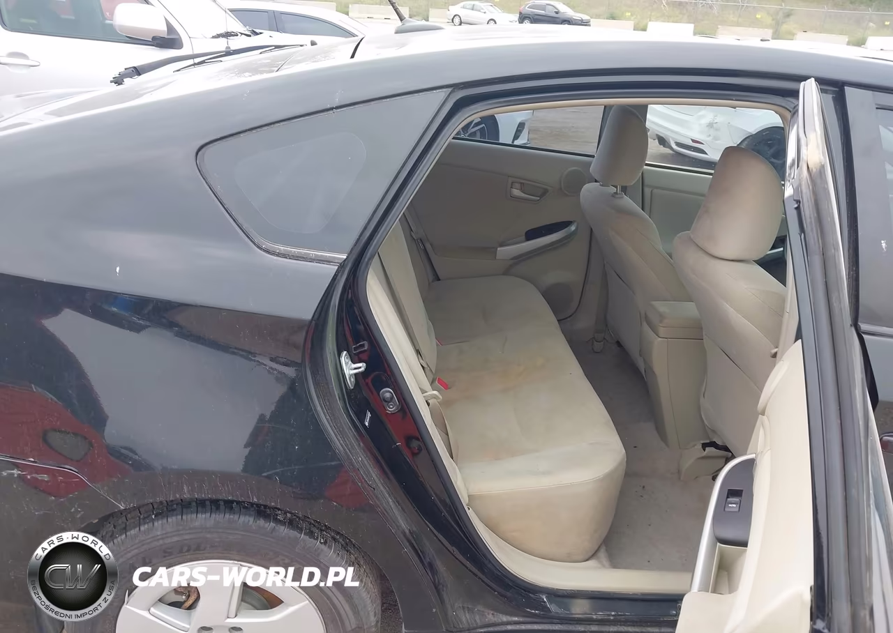 2011 Toyota Prius Three VIN:JTDKN3DU6B5368598 - 8