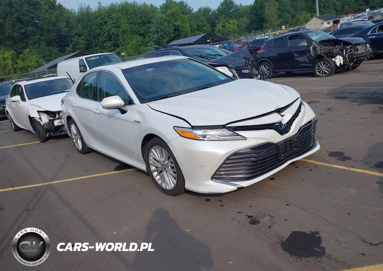 2018 Toyota Camry Hybrid Xle – zdjęcie 1 z 16