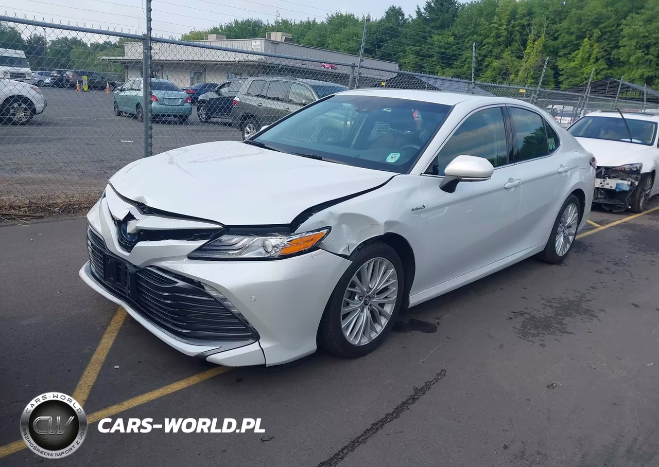 2018 Toyota Camry Hybrid Xle VIN:4T1B21HKXJU509405 - 2