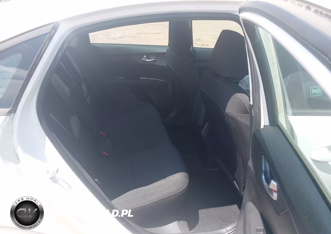 2020 Kia Forte Lxs VIN:3KPF24AD6LE251579 - 8