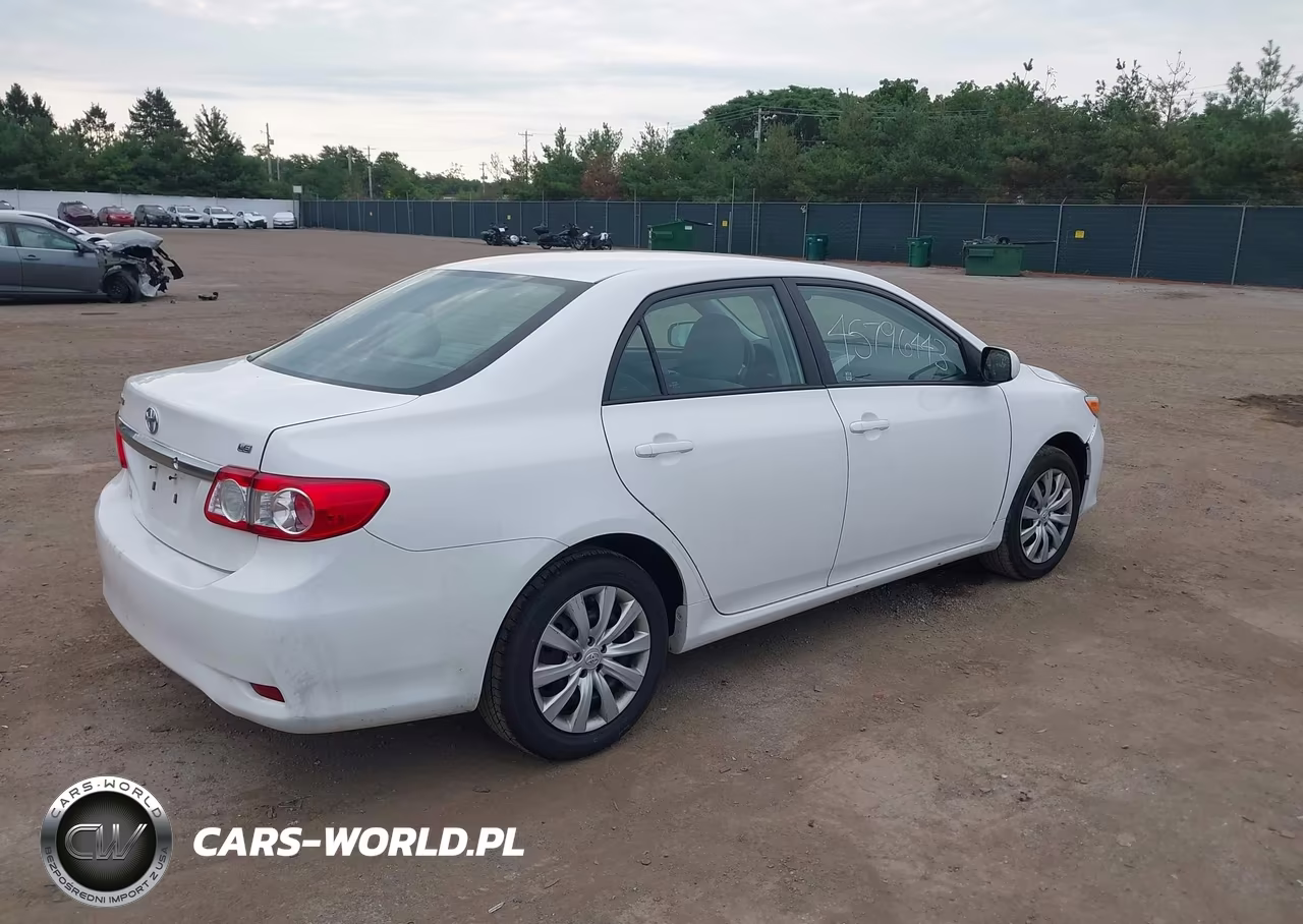 2012 Toyota Corolla Le VIN:5YFBU4EEXCP067496 - 4