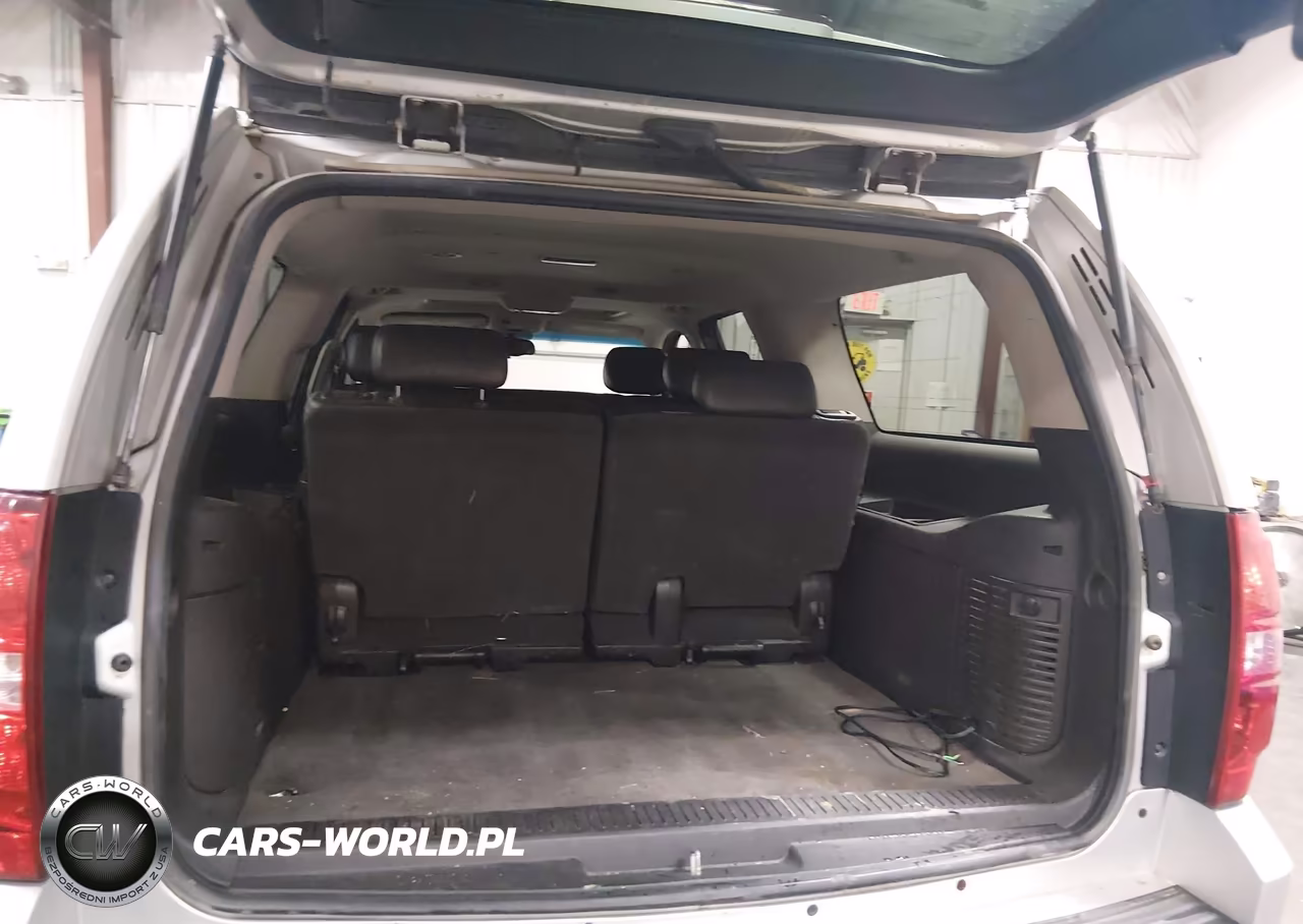 2010 Chevrolet Suburban 1500 Lt1 VIN:1GNUKJE33AR230947 - 18
