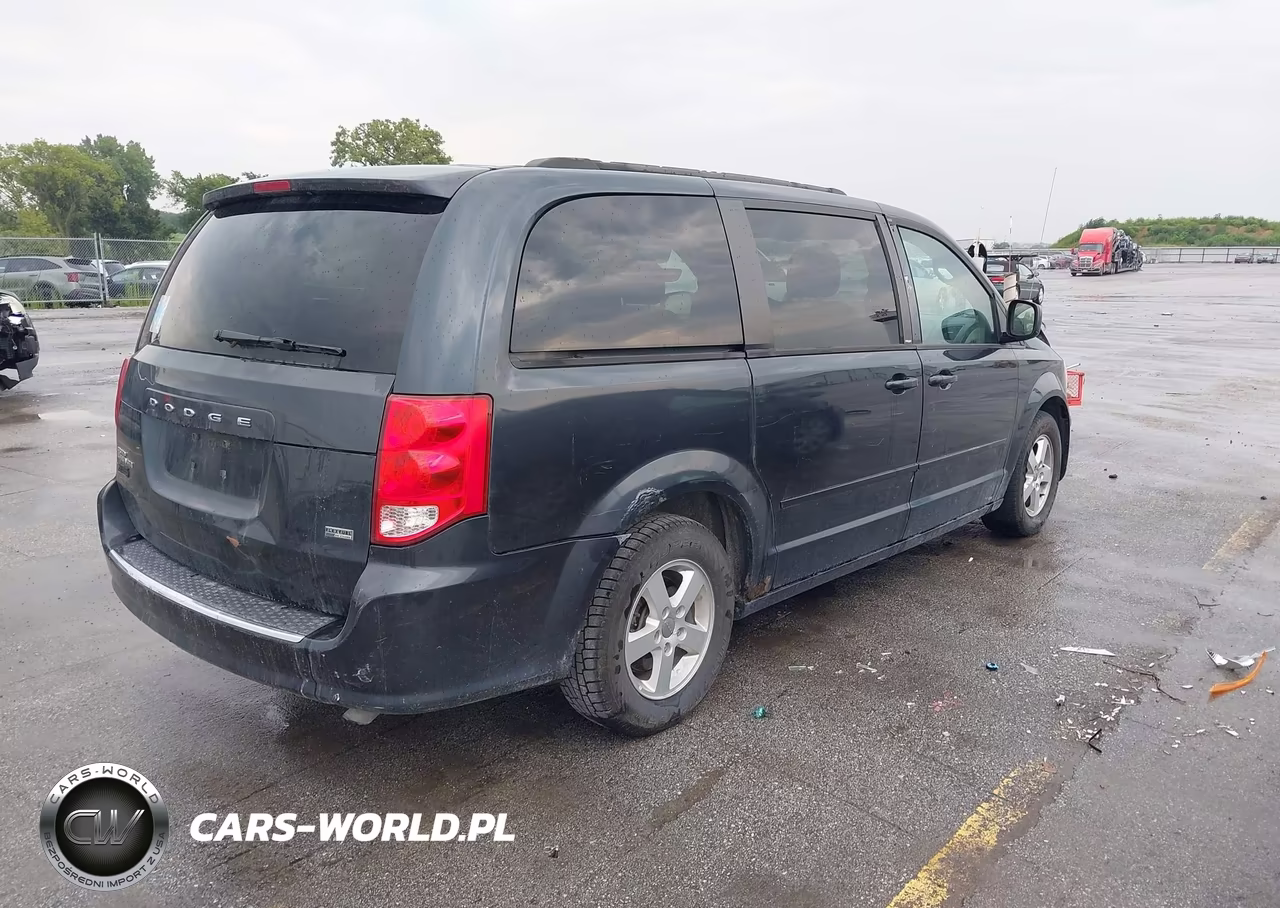 2013 Dodge Grand Caravan Sxt VIN:2C4RDGCG3DR643063 - 4