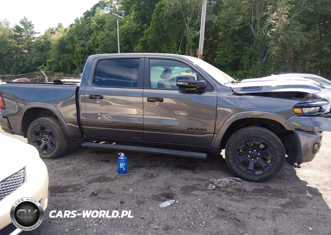 2025 Ram 1500 Big Horn 4X4 5'7 Box VIN:1C6RRFFG6SN639288 - 13