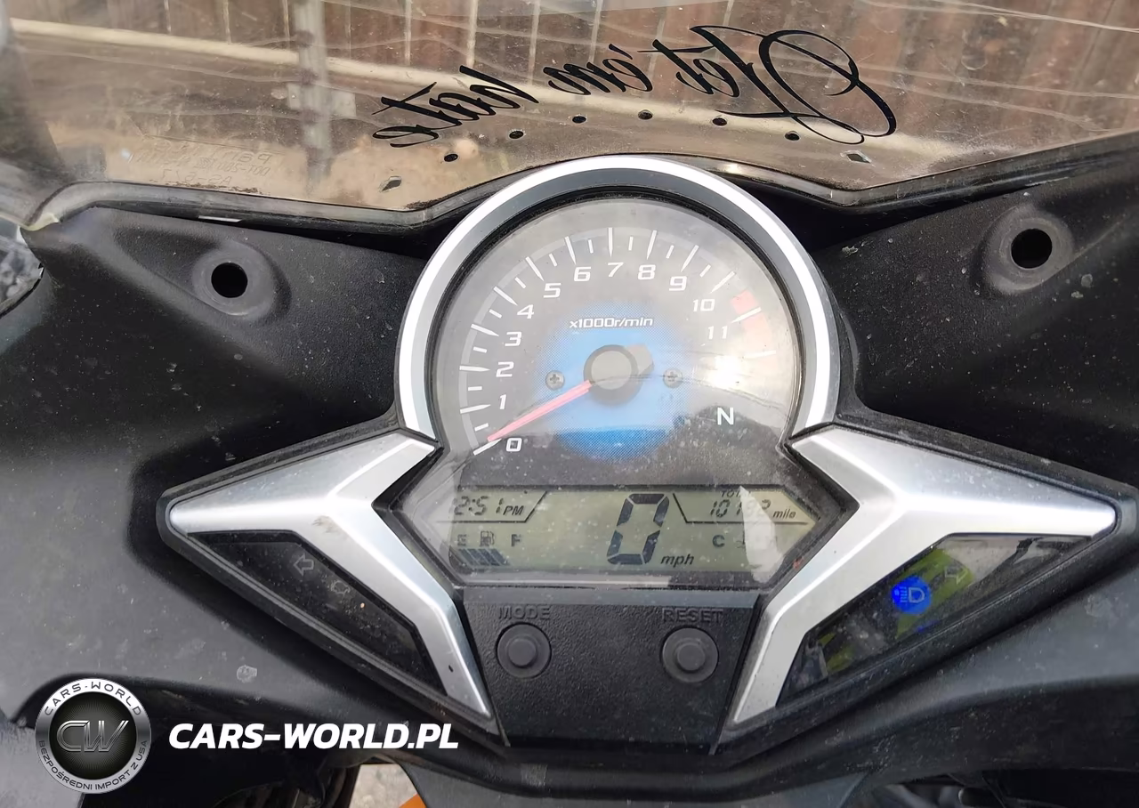2012 Honda Cbr250 R VIN:MLHMC4103C5205668 - 7