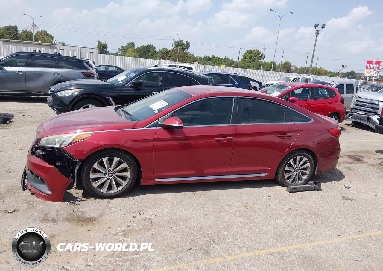 2015 Hyundai Sonata Sport VIN:5NPE34AFXFH180610 - 14