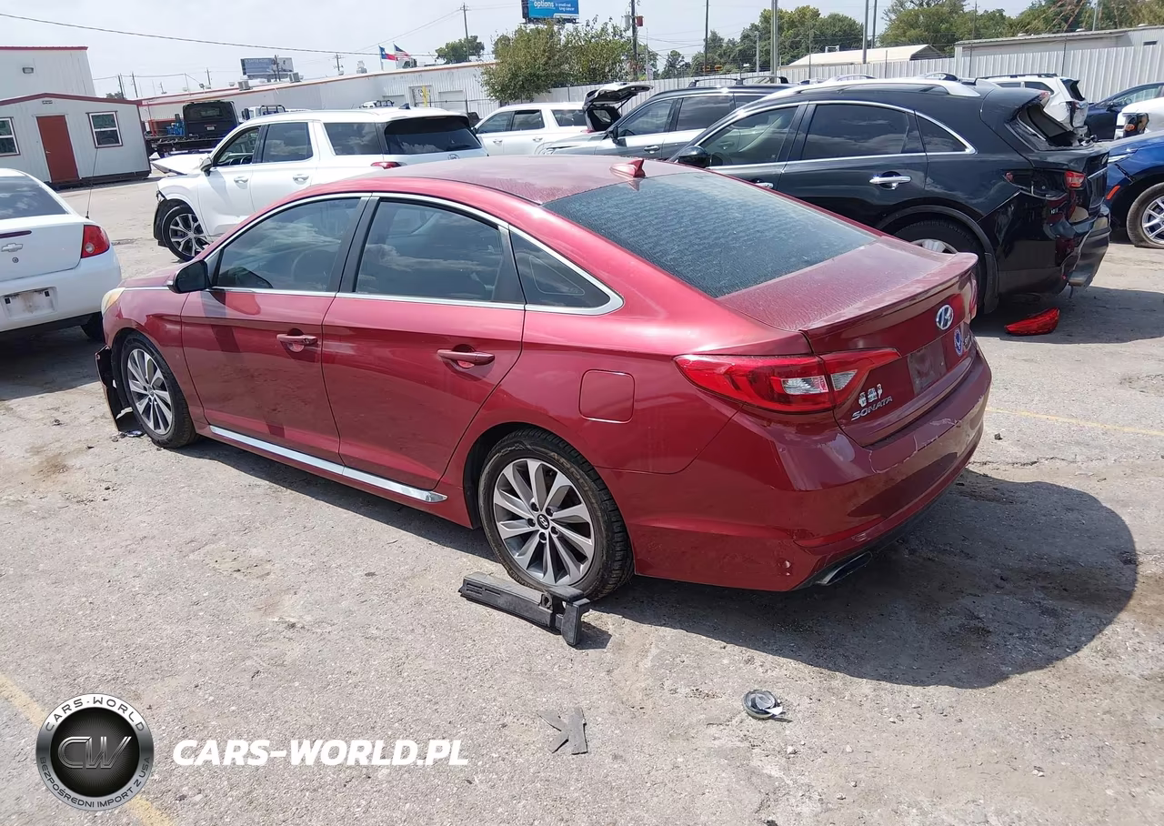 2015 Hyundai Sonata Sport VIN:5NPE34AFXFH180610 - 3