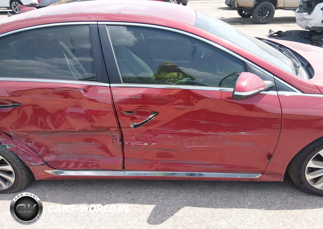 2015 Hyundai Sonata Sport VIN:5NPE34AFXFH180610 - 6