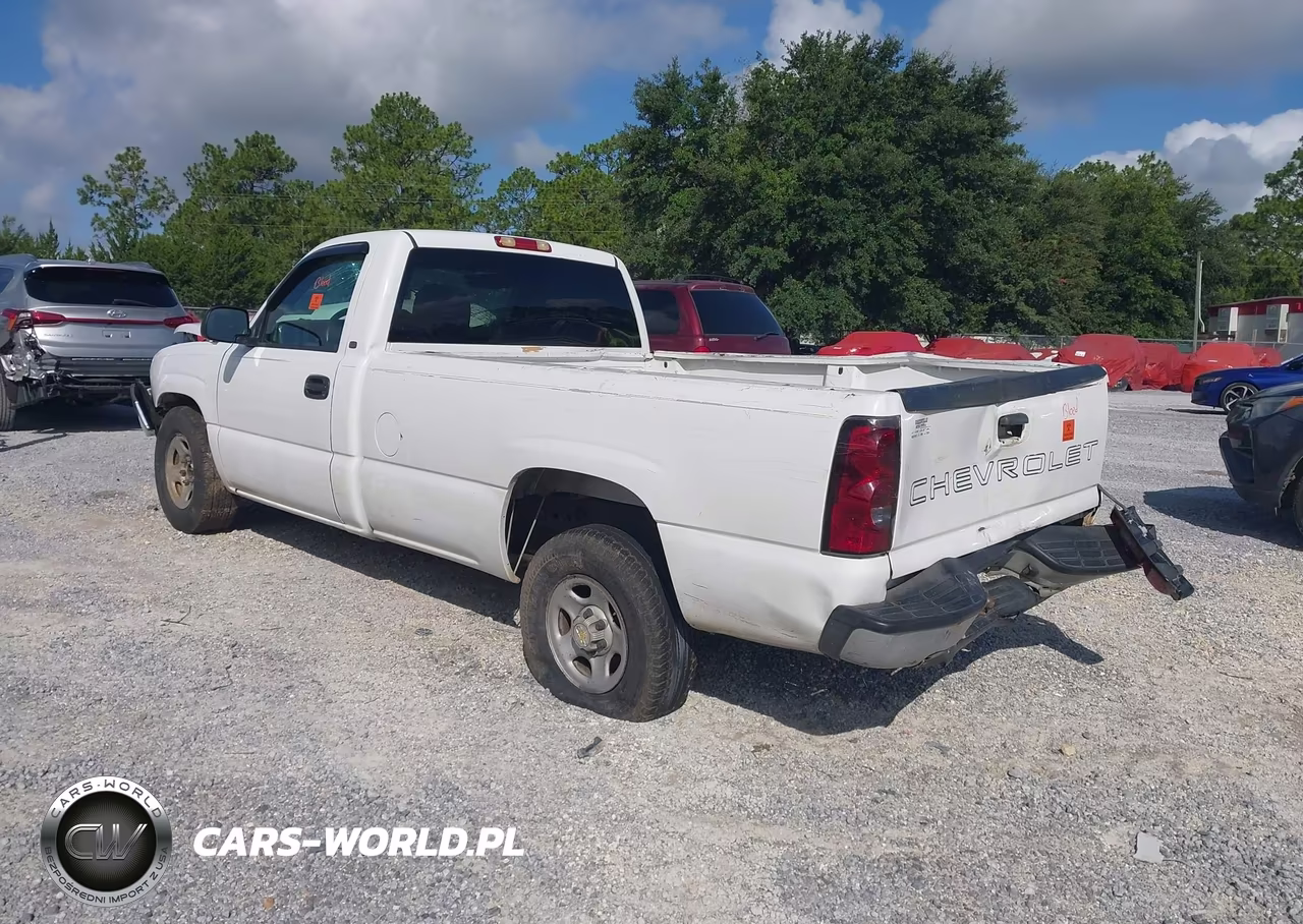 2004 Chevrolet Silverado 1500 Work Truck VIN:1GCEC14X74Z303899 - 3