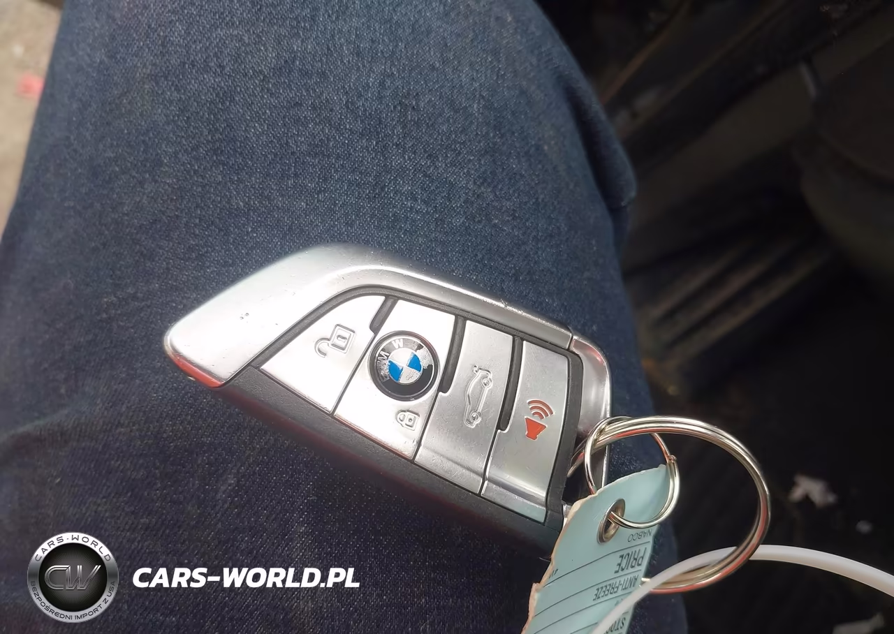 2017 BMW X5 xDrive35I VIN:5UXKR0C39H0V82212 - 11