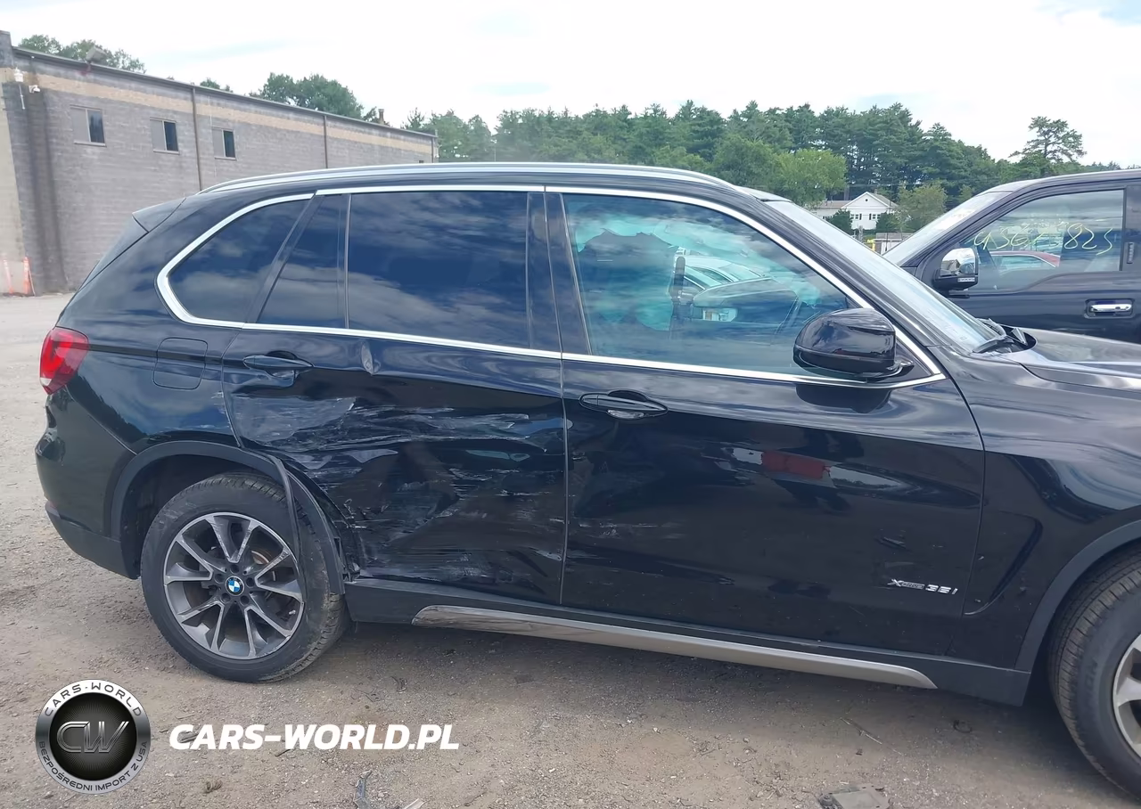 2017 BMW X5 xDrive35I VIN:5UXKR0C39H0V82212 - 6