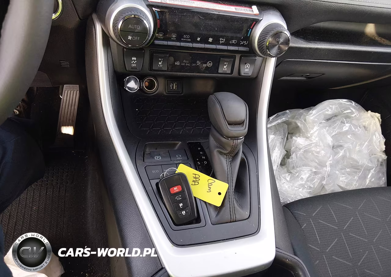 2025 Toyota Rav4 Xle VIN:2T3W1RFV8SW391914 - 11