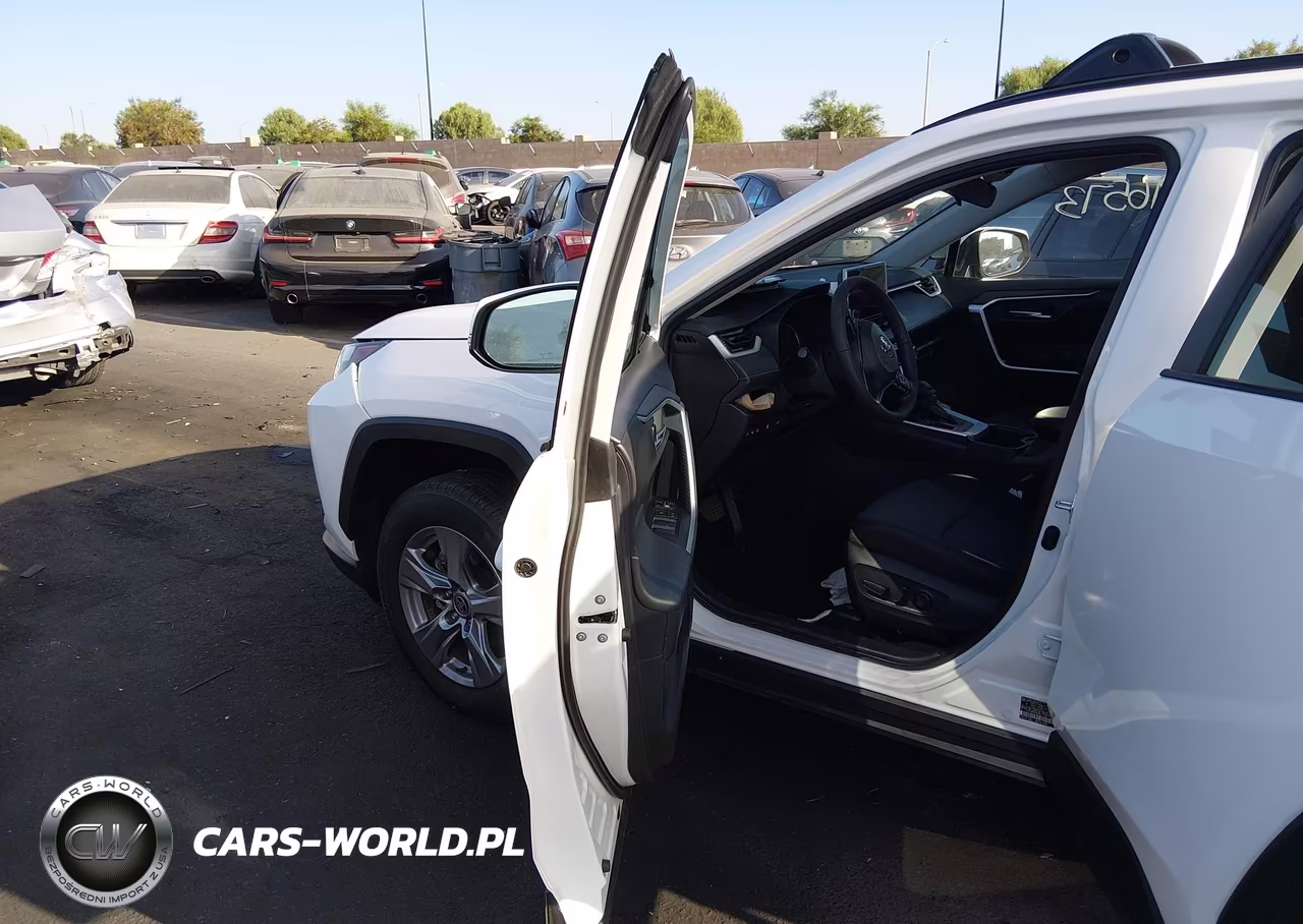 2025 Toyota Rav4 Xle VIN:2T3W1RFV8SW391914 - 5