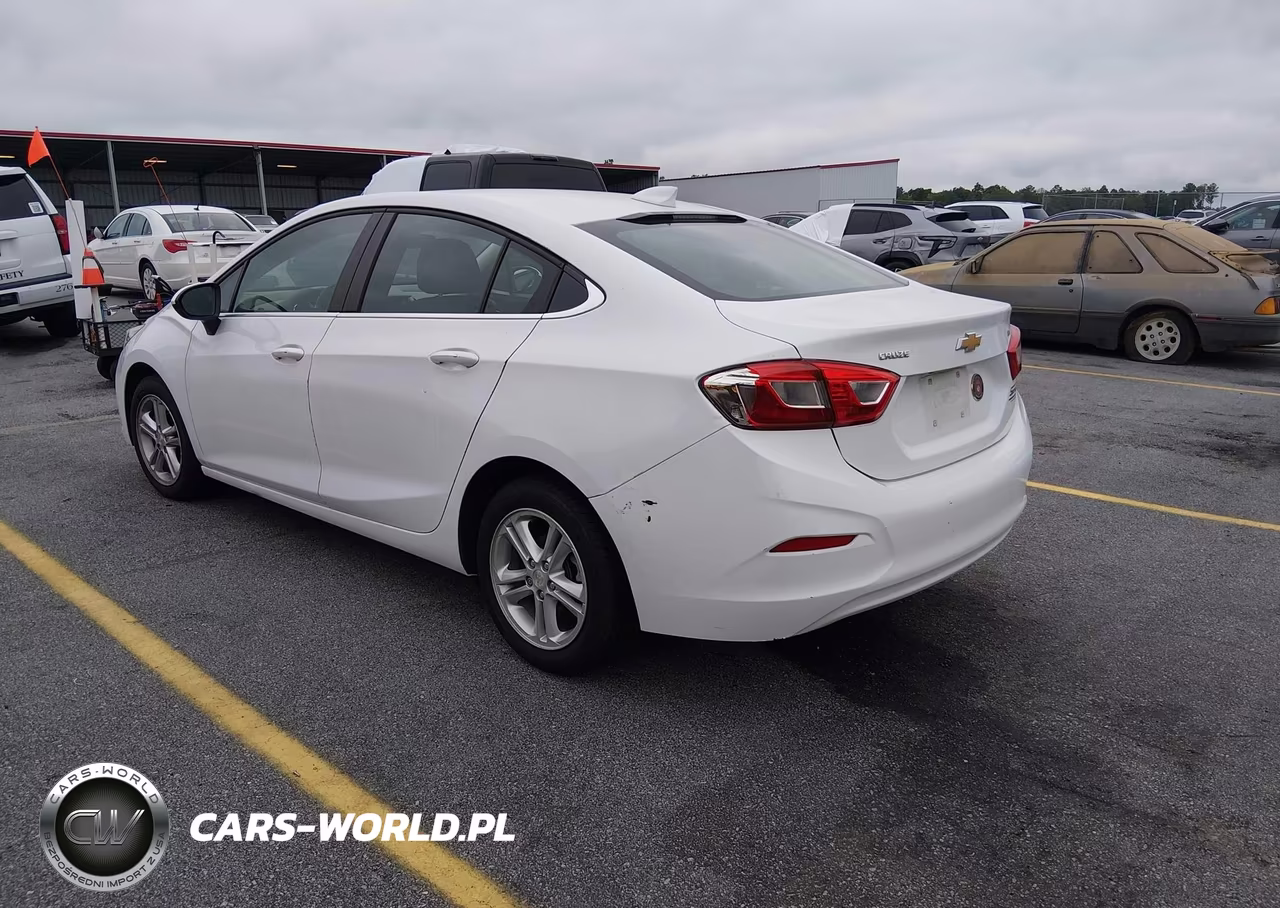 2018 Chevrolet Cruze Lt Auto VIN:1G1BE5SM7J7231874 - 3