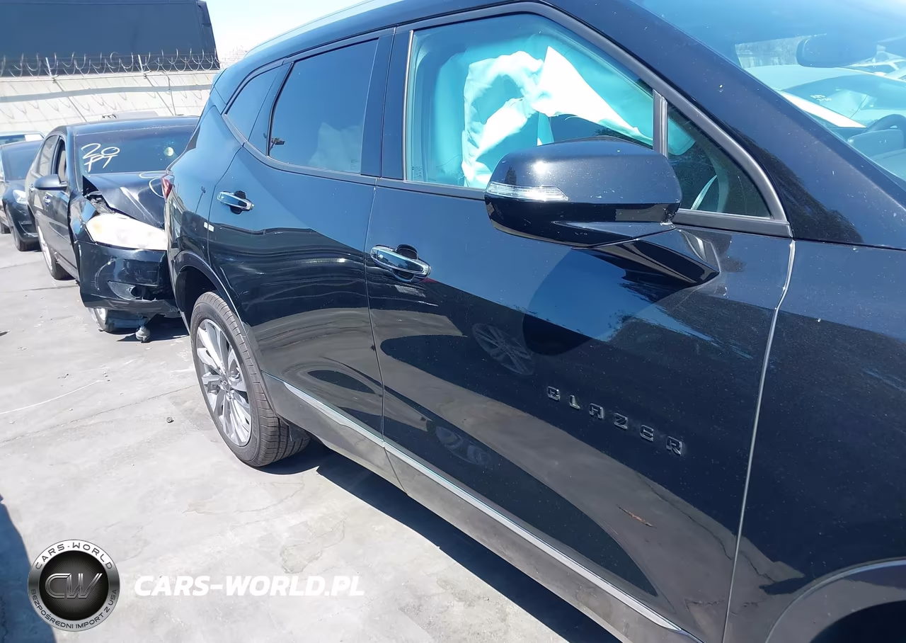 2023 Chevrolet Blazer Fwd Premier VIN:3GNKBFRS3PS106477 - 12