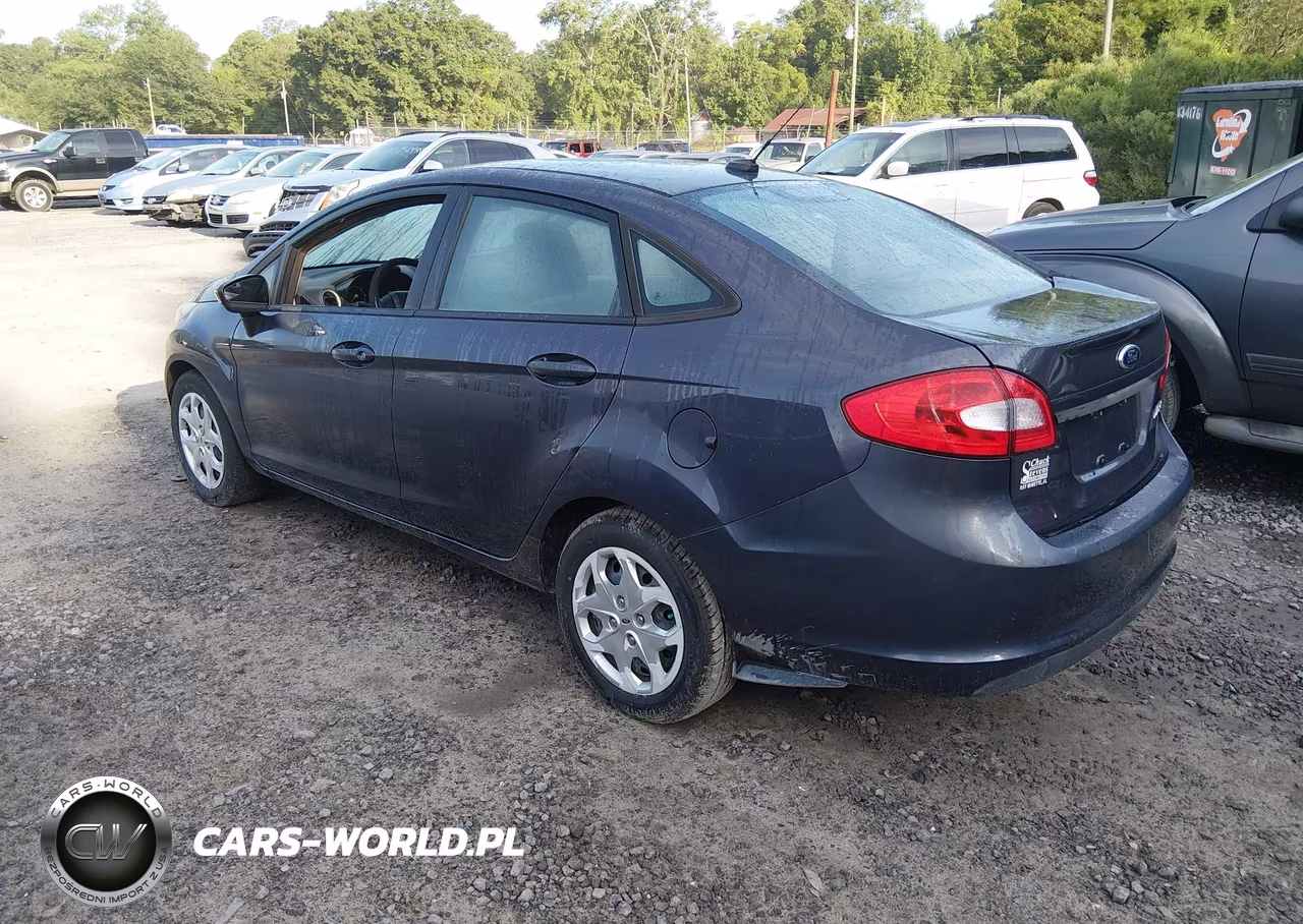 2012 Ford Fiesta S VIN:3FADP4AJ7CM180712 - 3