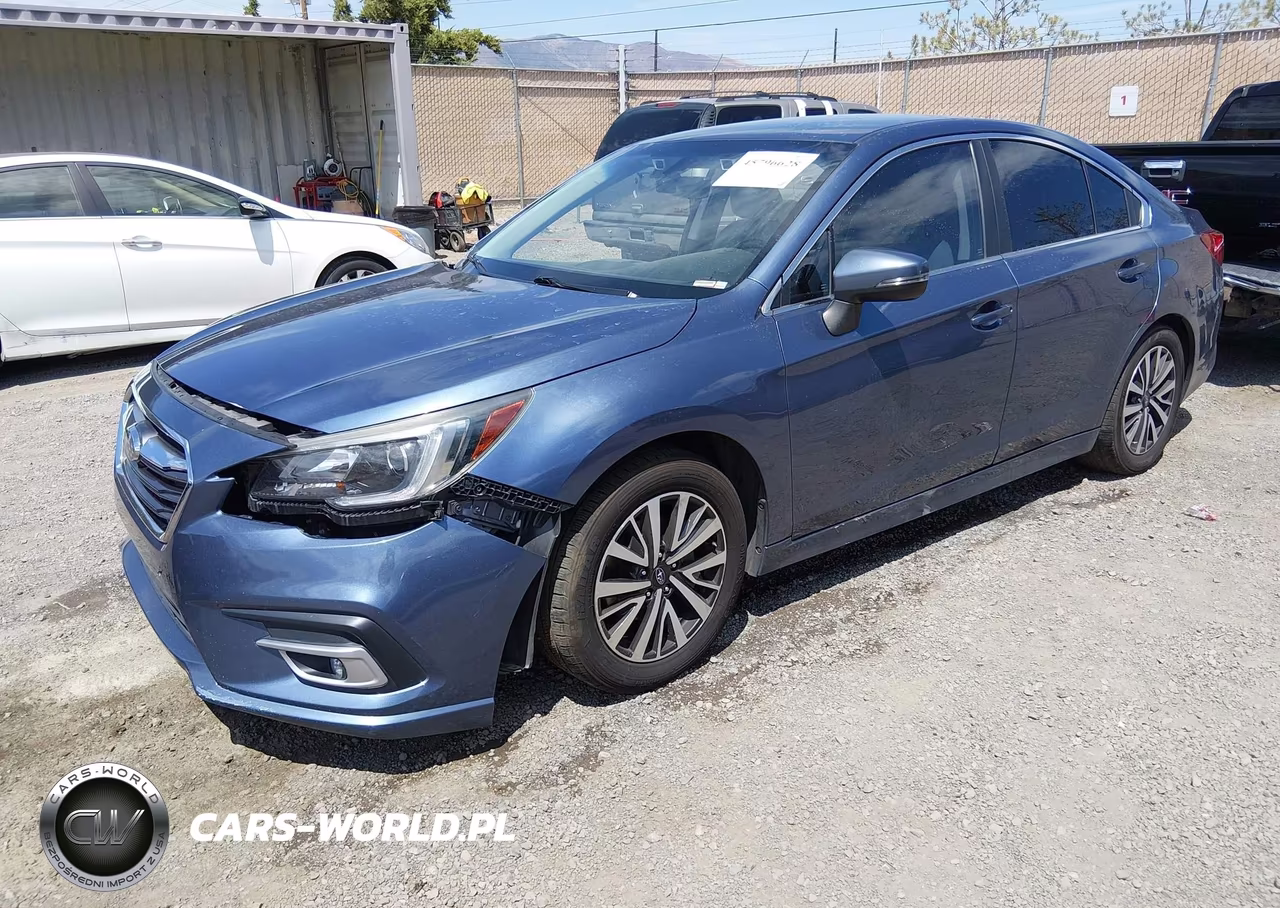 2018 Subaru Legacy 2.5I Premium VIN:4S3BNAF64J3042134 - 2