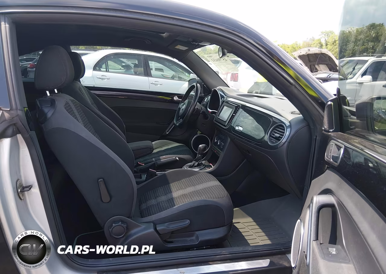 2012 Volkswagen Beetle 2.0T Turbo VIN:3VWV67AT0CM616964 - 5
