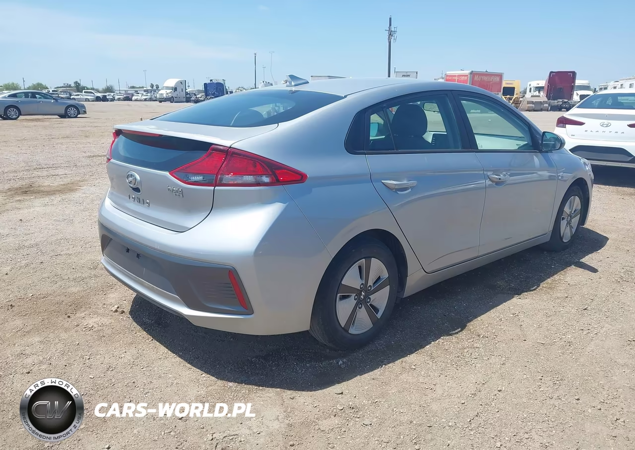 2020 Hyundai Ioniq Hybrid Blue VIN:KMHC65LC4LU219843 - 4