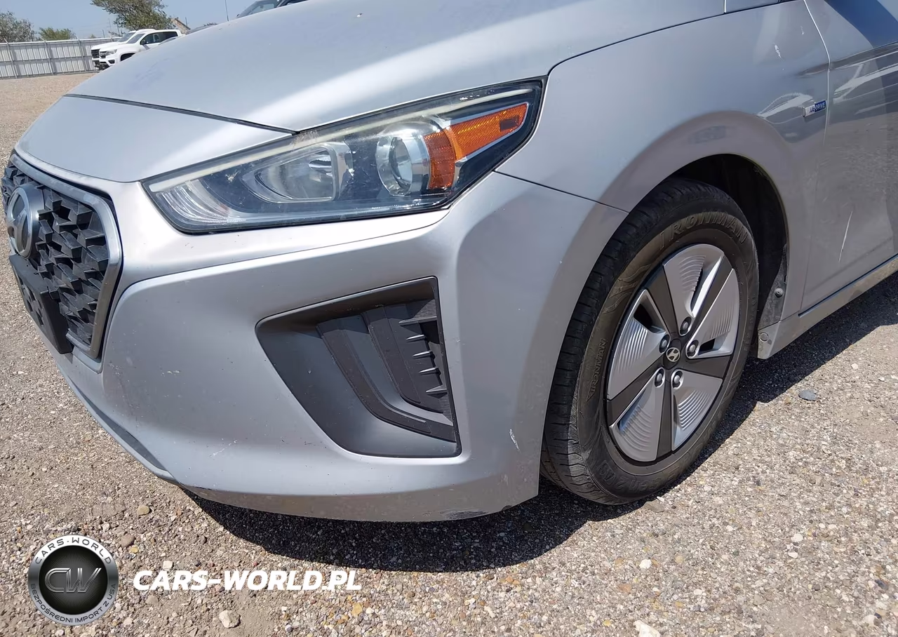 2020 Hyundai Ioniq Hybrid Blue VIN:KMHC65LC4LU219843 - 6
