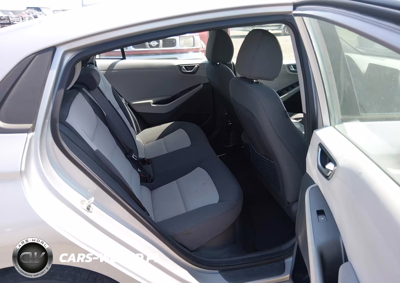 2020 Hyundai Ioniq Hybrid Blue VIN:KMHC65LC4LU219843 - 8