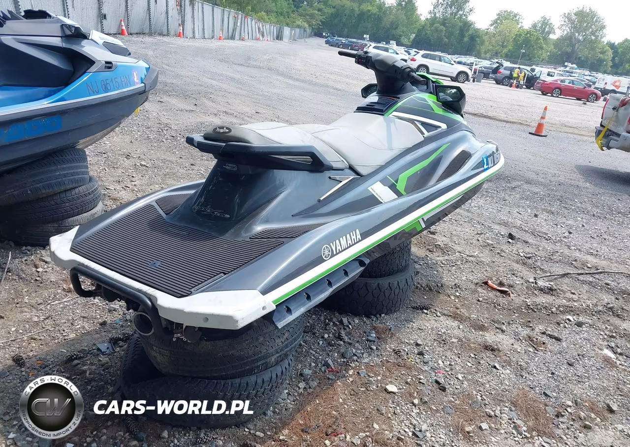 2017 Yamaha Personal Watercraft VIN:00000YAMA0065D717 - 4