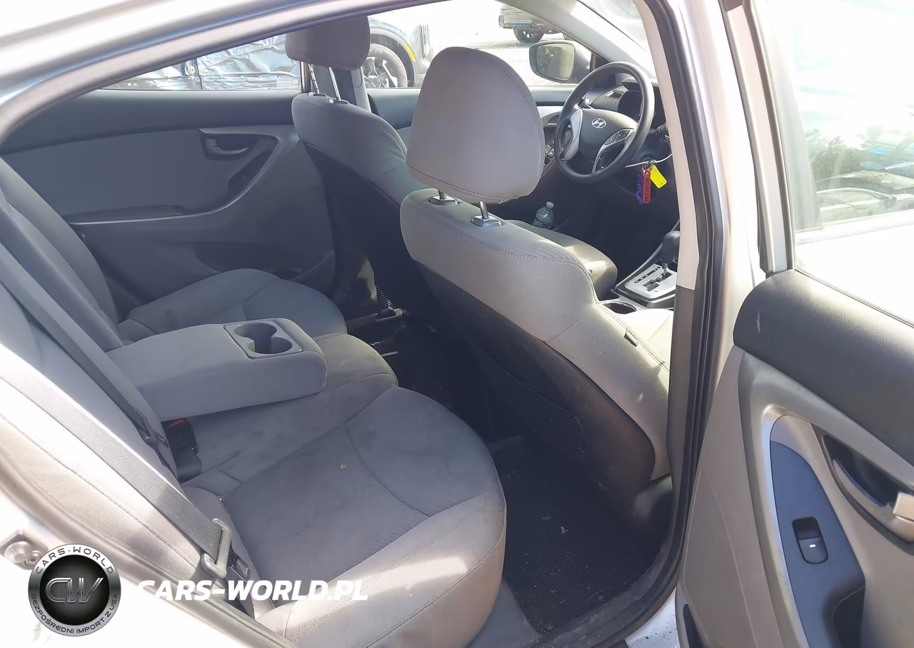 2012 Hyundai Elantra Gls VIN:5NPDH4AE5CH143285 - 8