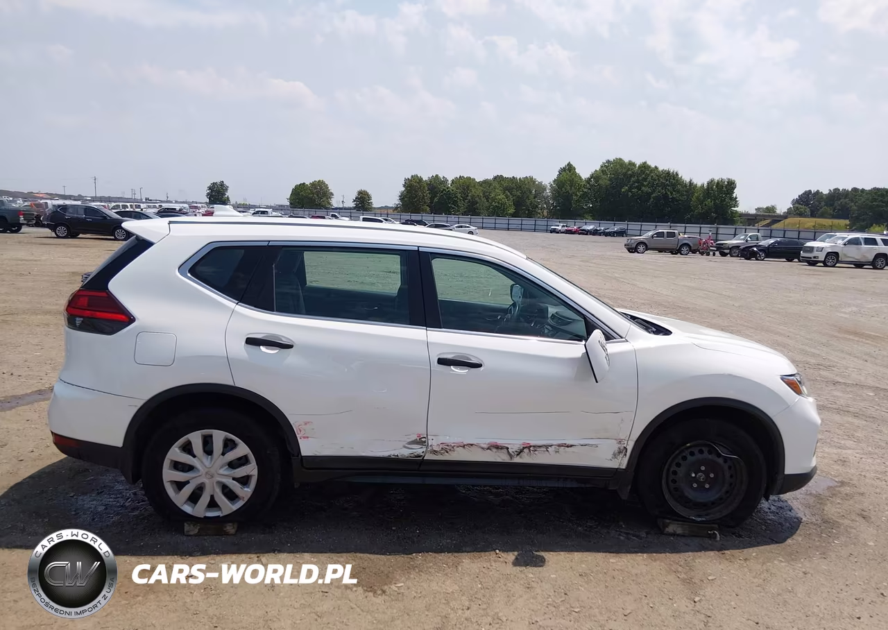 2017 Nissan Rogue S VIN:5N1AT2MTXHC793910 - 13