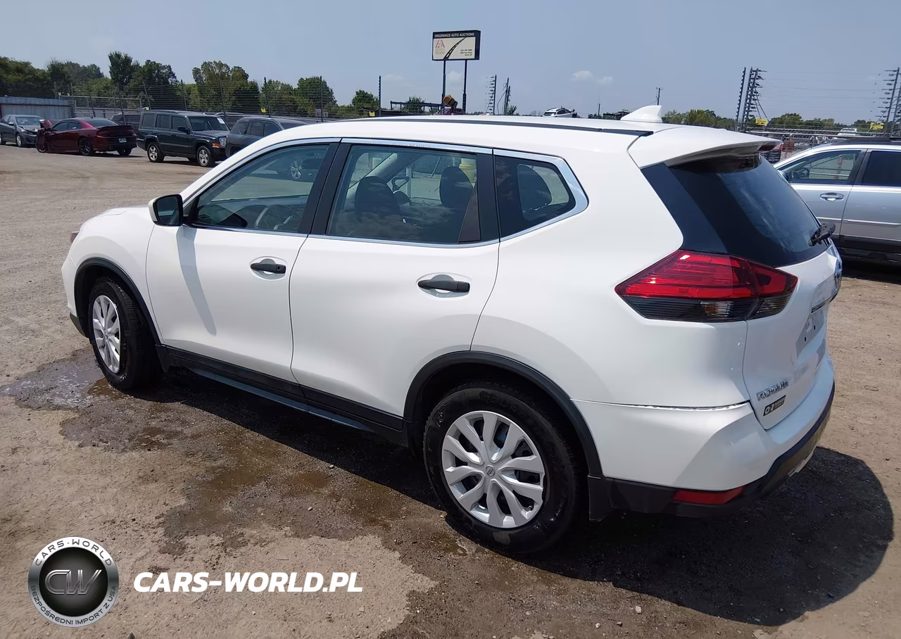 2017 Nissan Rogue S VIN:5N1AT2MTXHC793910 - 3
