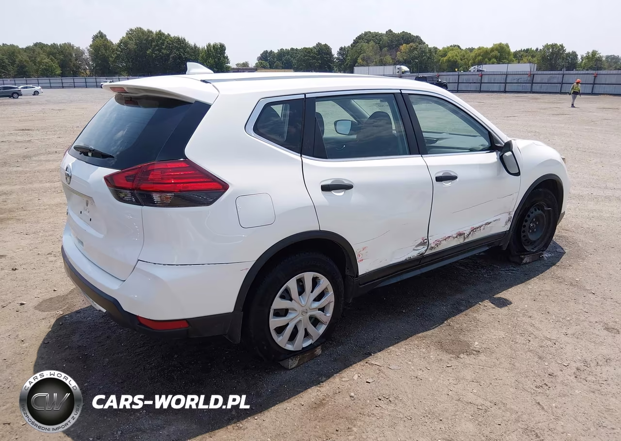 2017 Nissan Rogue S VIN:5N1AT2MTXHC793910 - 4
