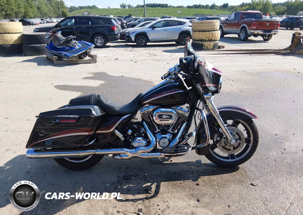 2013 Harley-Davidson Flhx Street Glide VIN:1HD1KBM19DB626698 - 11