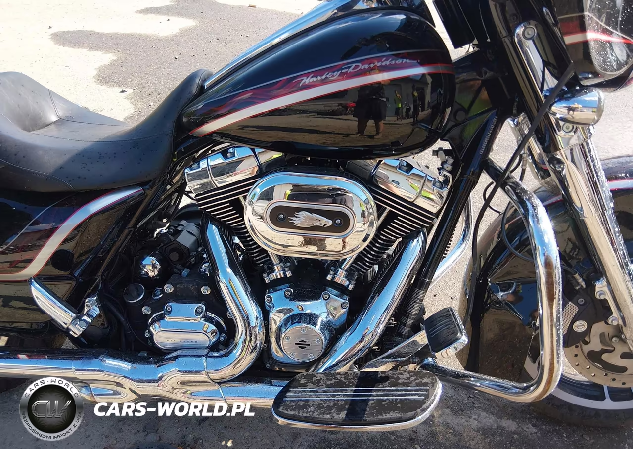 2013 Harley-Davidson Flhx Street Glide VIN:1HD1KBM19DB626698 - 8