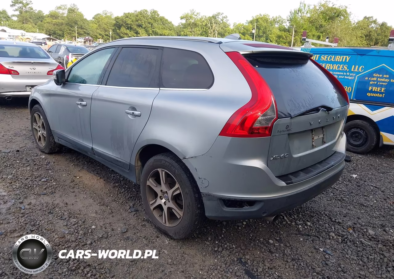 2013 Volvo Xc60 T6-T6 Platinum-T6 Premier Plus-T6 R-Design-T6 R-Design Platinum-T6 R-Design Premier Plus VIN:YV4902DZ0D2366835 - 3