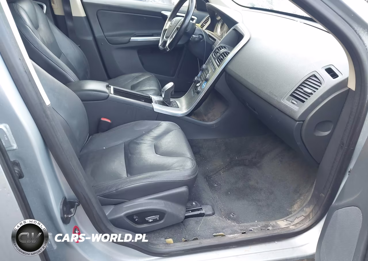 2013 Volvo Xc60 T6-T6 Platinum-T6 Premier Plus-T6 R-Design-T6 R-Design Platinum-T6 R-Design Premier Plus VIN:YV4902DZ0D2366835 - 5