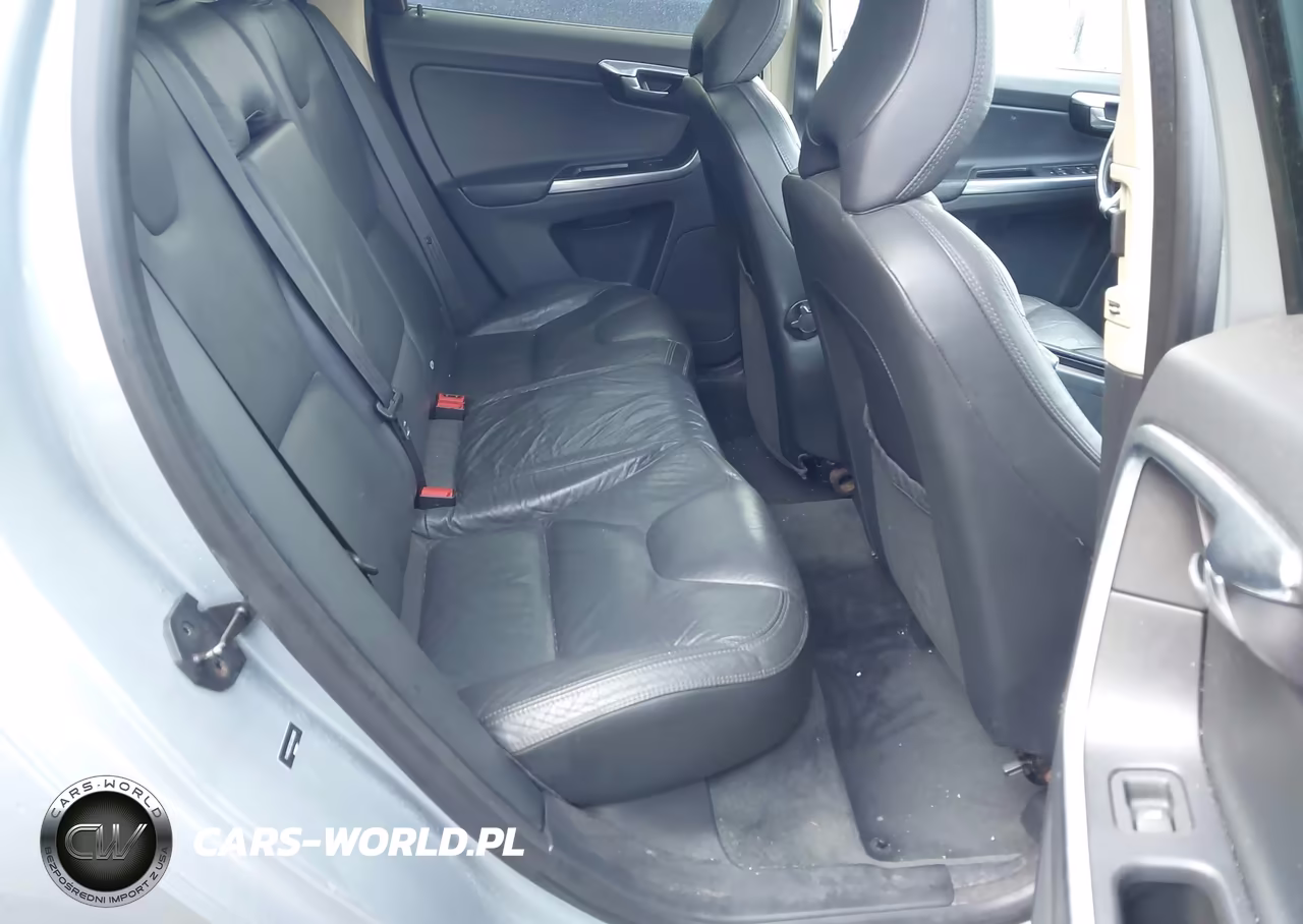 2013 Volvo Xc60 T6-T6 Platinum-T6 Premier Plus-T6 R-Design-T6 R-Design Platinum-T6 R-Design Premier Plus VIN:YV4902DZ0D2366835 - 8