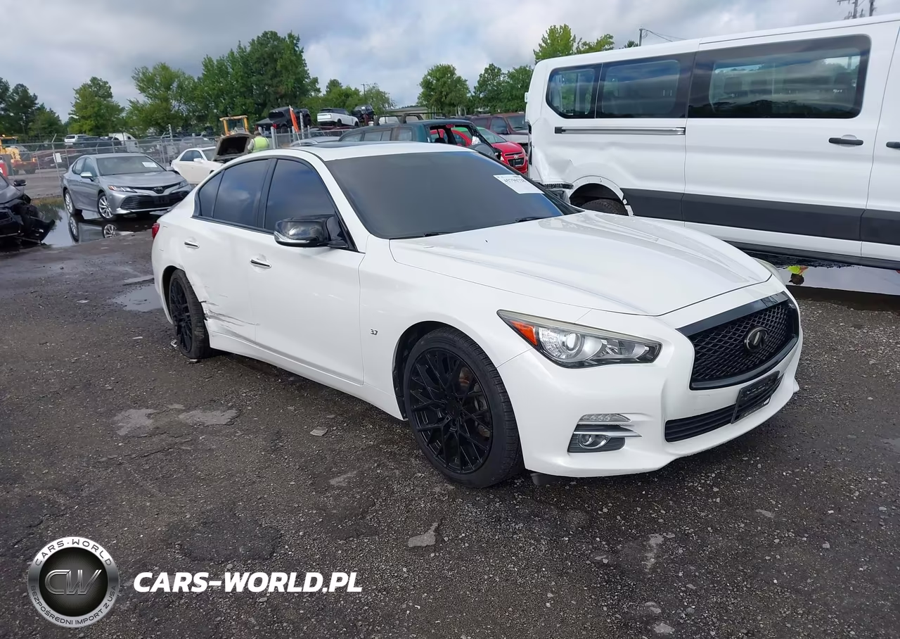 2015 Infiniti Q50