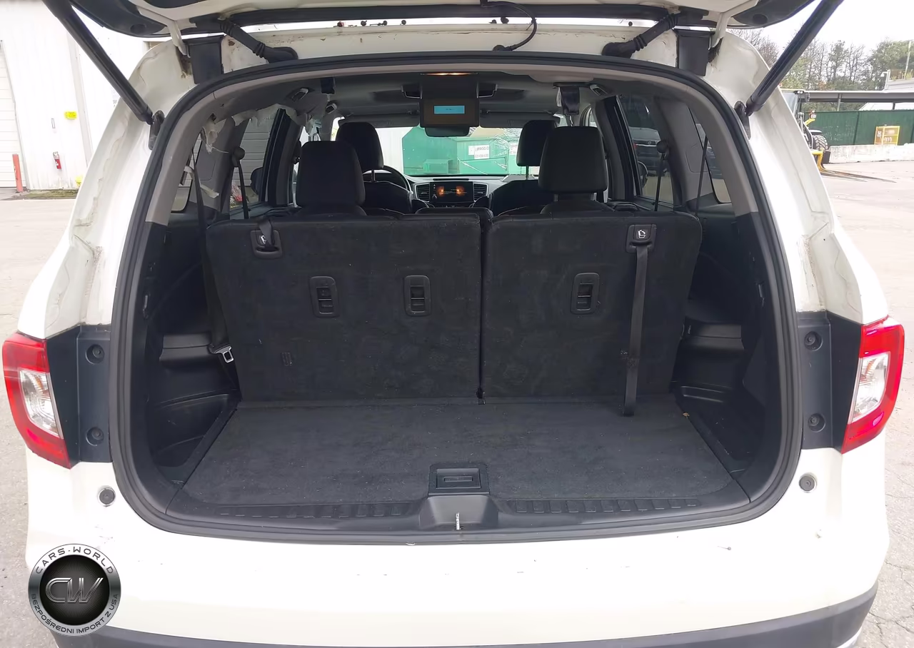 2019 Honda Pilot Touring VIN:5FNYF6H93KB049513 - 19