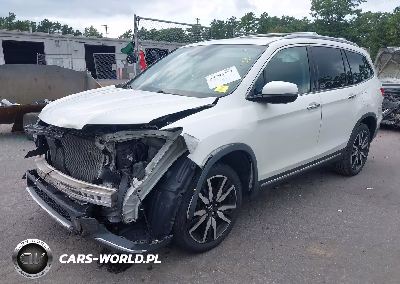 2019 Honda Pilot Touring VIN:5FNYF6H93KB049513 - 2