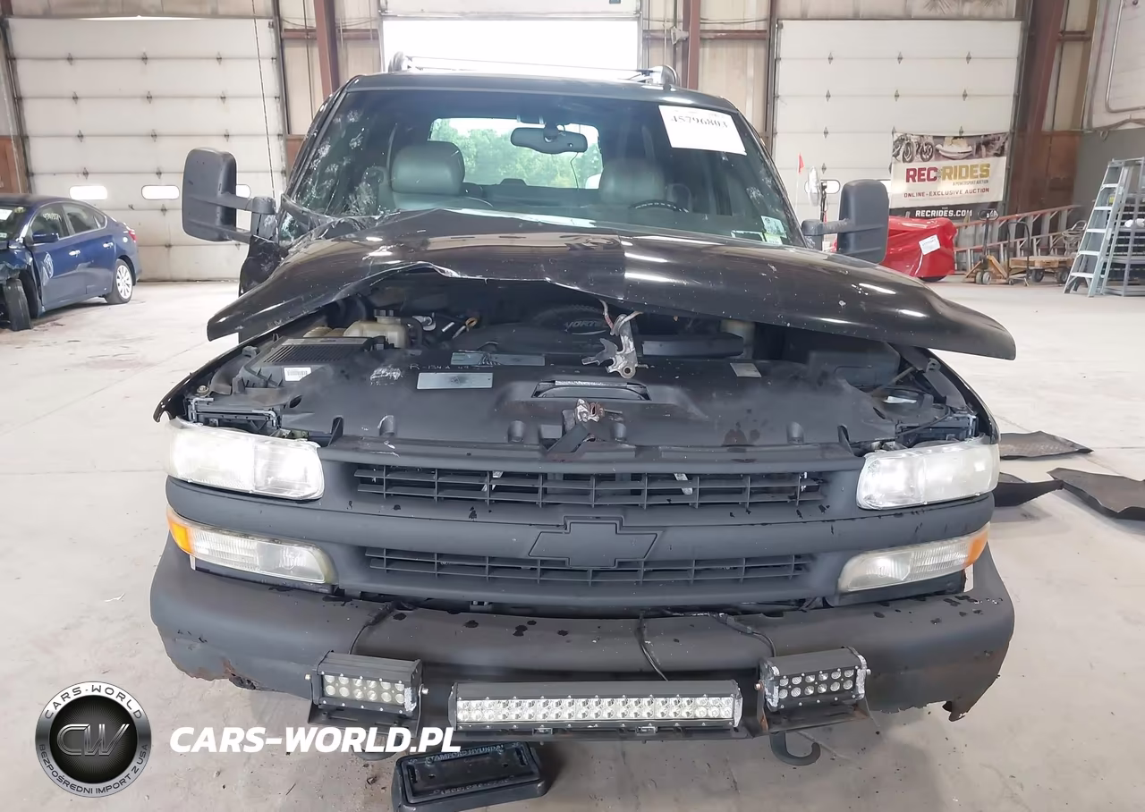 2002 Chevrolet Tahoe Z71 VIN:1GNEK13Z82R145275 - 12
