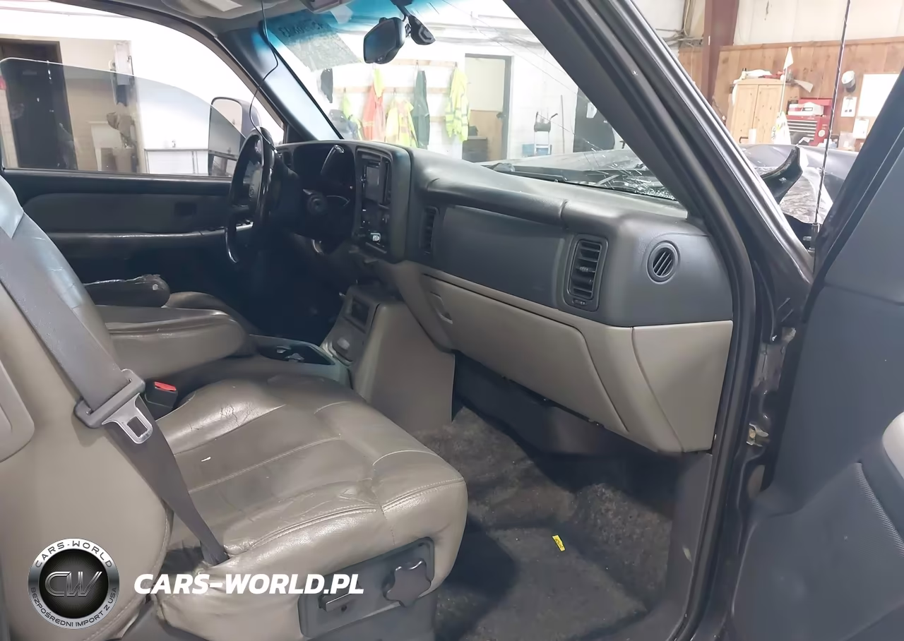2002 Chevrolet Tahoe Z71 VIN:1GNEK13Z82R145275 - 5