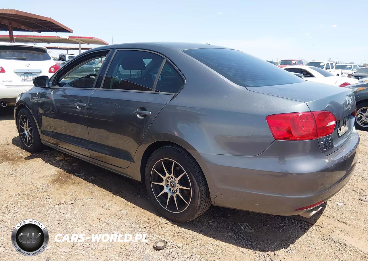 2014 Volkswagen Jetta 2.0L S VIN:3VW2K7AJ4EM299514 - 3