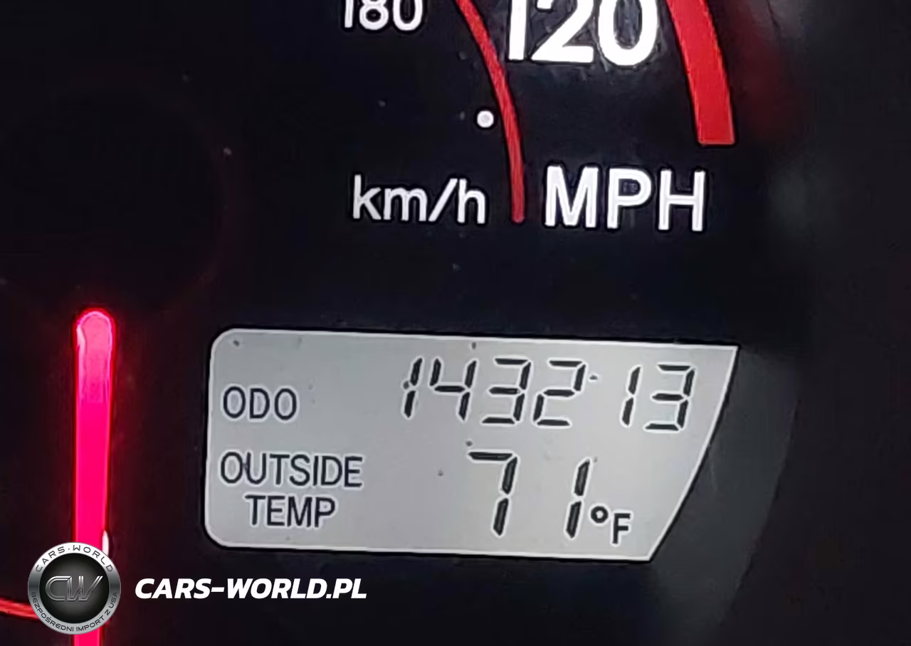 2008 Pontiac Vibe VIN:5Y2SL658X8Z400950 - 16