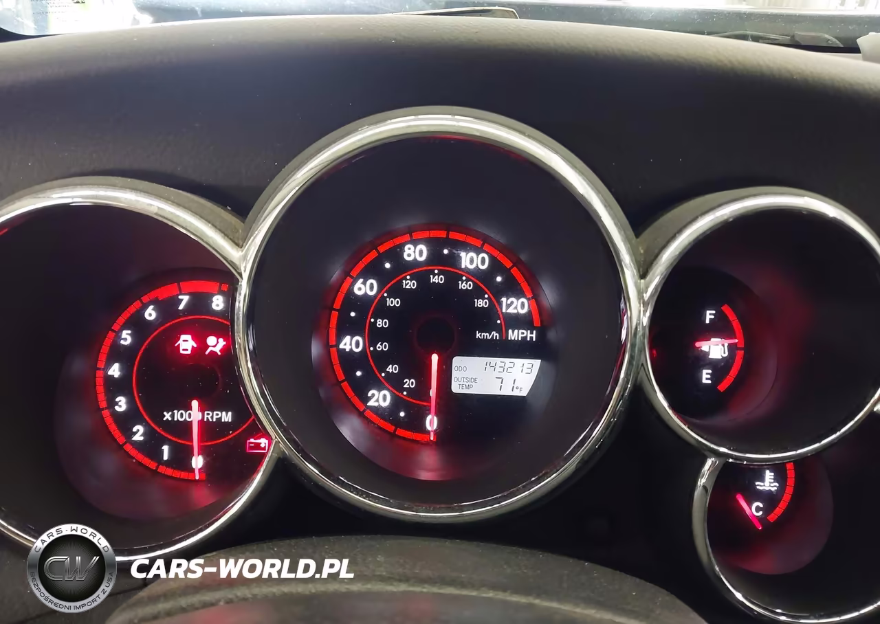 2008 Pontiac Vibe VIN:5Y2SL658X8Z400950 - 7