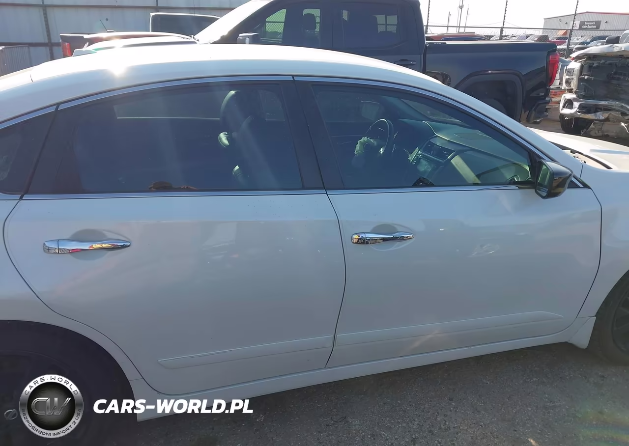 2018 Nissan Altima 2.5 Sr VIN:1N4AL3AP1JC157924 - 13