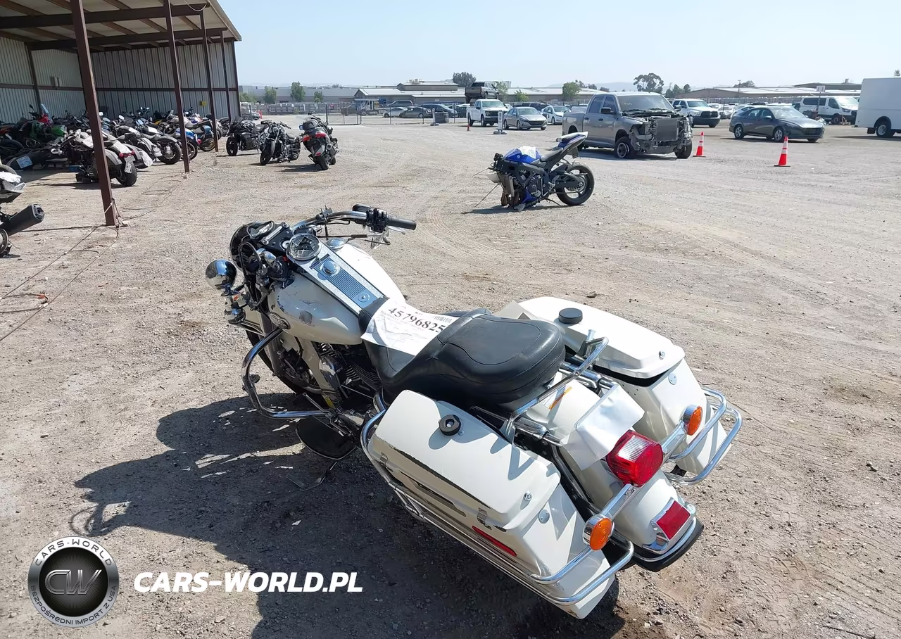 2007 Harley-Davidson Flhpi VIN:1HD1FHM127Y622324 - 3