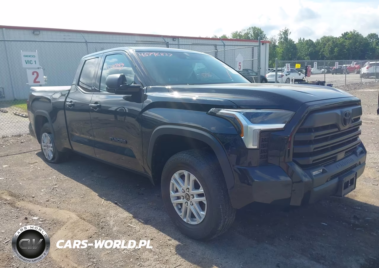 2022 Toyota Tundra Sr5 – zdjęcie 1 z 16