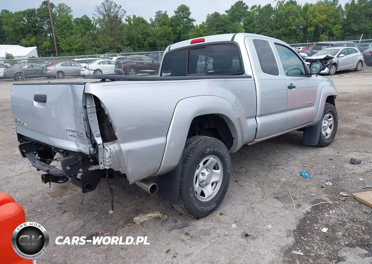 2011 Toyota Tacoma Prerunner V6 VIN:5TFTU4GN7BX011419 - 4