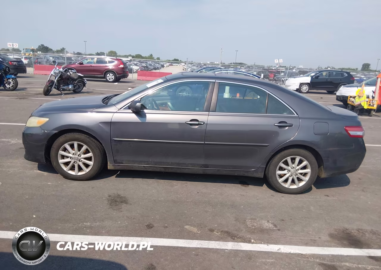 2011 Toyota Camry Xle VIN:4T4BF3EK2BR130474 - 12
