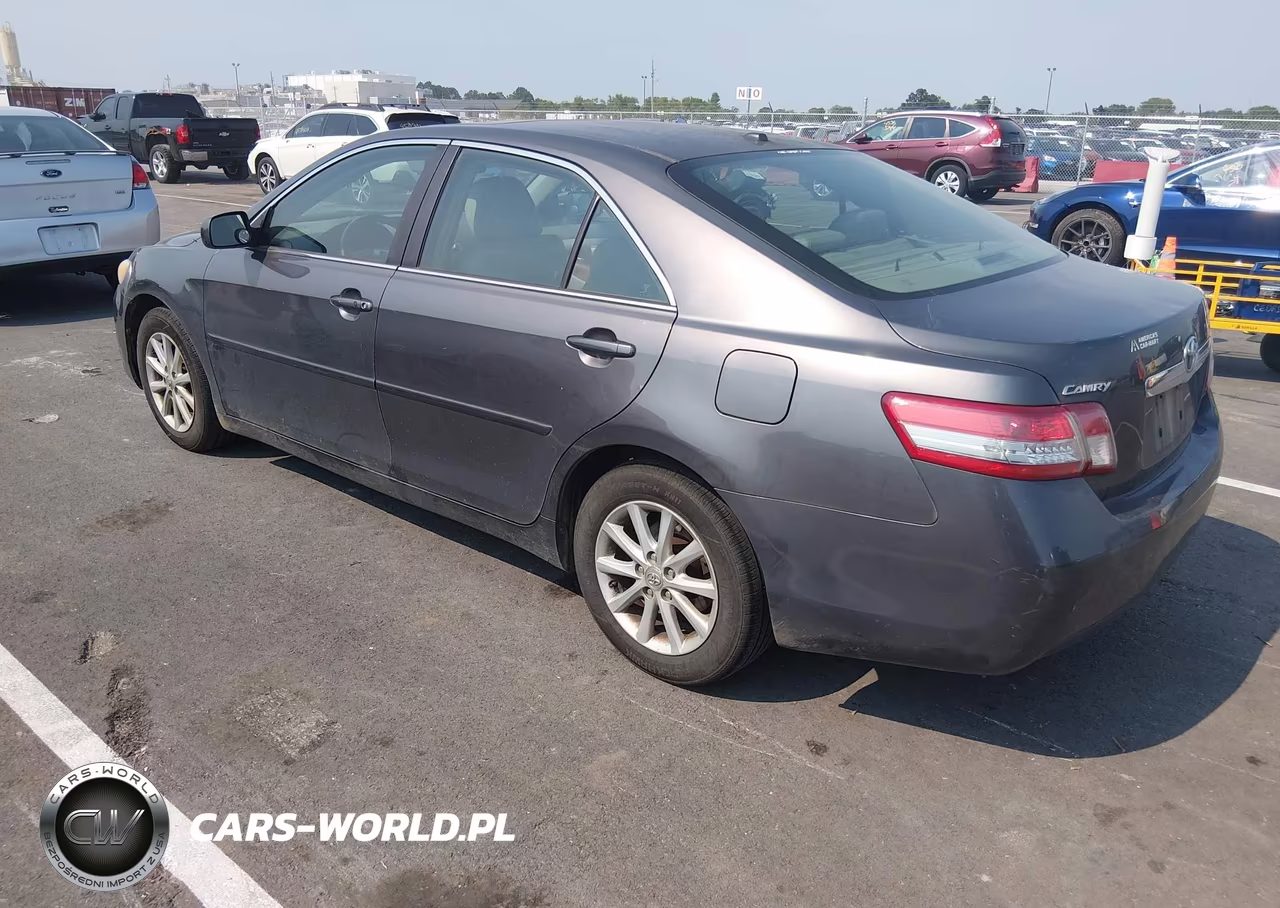 2011 Toyota Camry Xle VIN:4T4BF3EK2BR130474 - 3