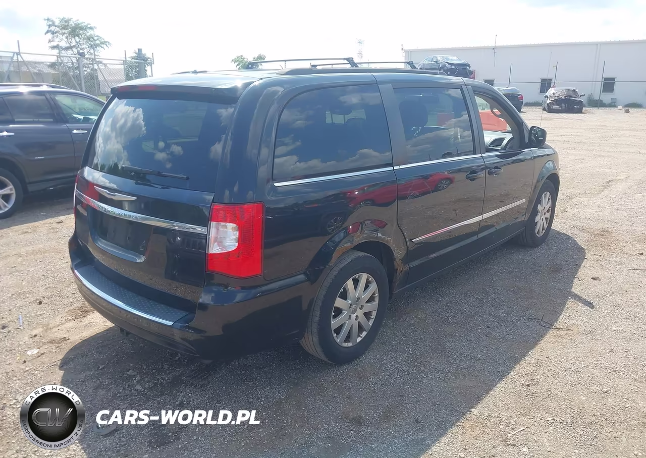 2014 Chrysler Town & Country Touring VIN:2C4RC1BG4ER442100 - 4